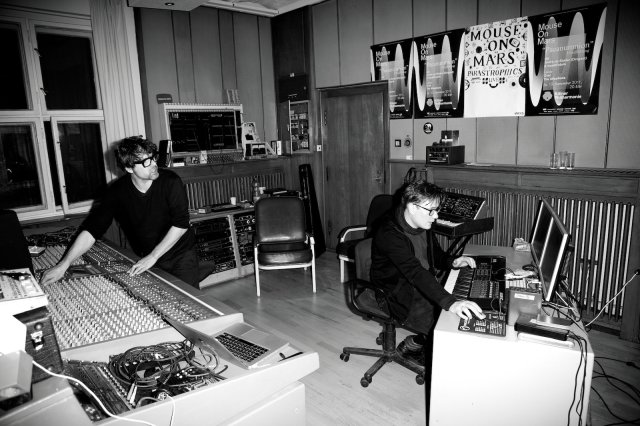 mouse_on_mars_yves_krier