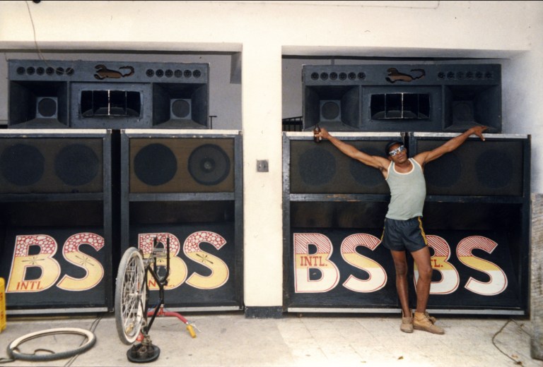 bl_1985_papascrew_blackscorpiospeakers_bethlesser